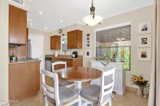 Photo #2: 6964477 Listing