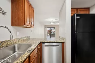 Photo #6: 6964482 Listing