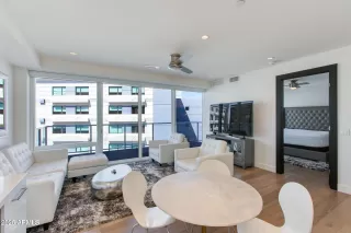 Photo #3: 6964511 Listing