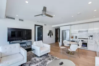 Photo #5: 6964511 Listing