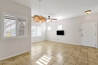 Photo #4: 6964595 Listing