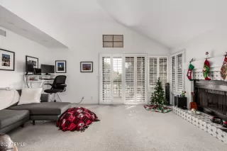 Photo #4: 6964613 Listing 