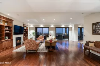 Photo #3: 6964777 Listing