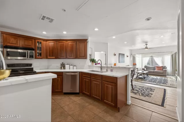 MLS: 6964786 Condo For Sale