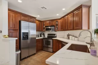 Photo #3: 6964786 Listing 