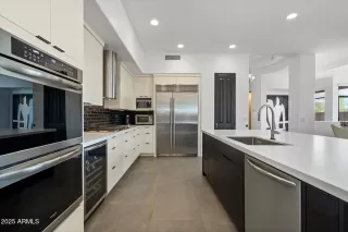 Photo #3: 6964853 Listing 