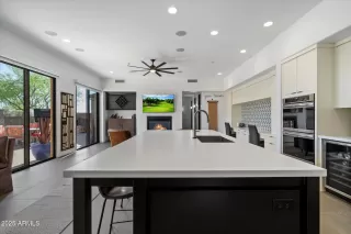 Photo #6: 6964853 Listing 