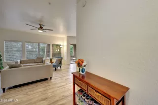 Photo #6: 6965033 Listing 