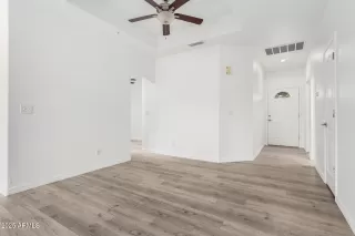 Photo #5: 6965102 Listing