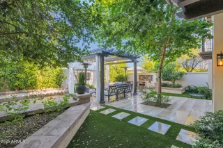 Photo #1: 6965143 Listing 