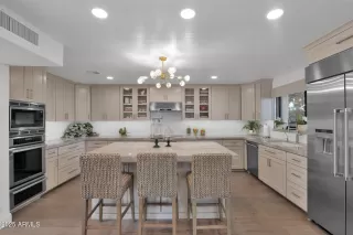 Photo #5: 6965143 Listing 