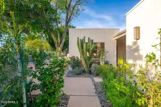 Photo #6: 6965175 Listing 