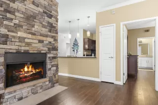 Photo #3: 6965290 Listing