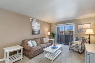 Photo #1: 6965356 Listing 