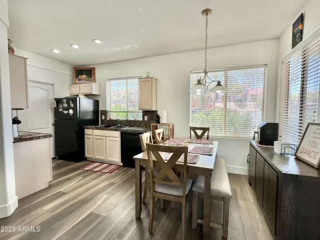 MLS: 6965359 Condo For Sale