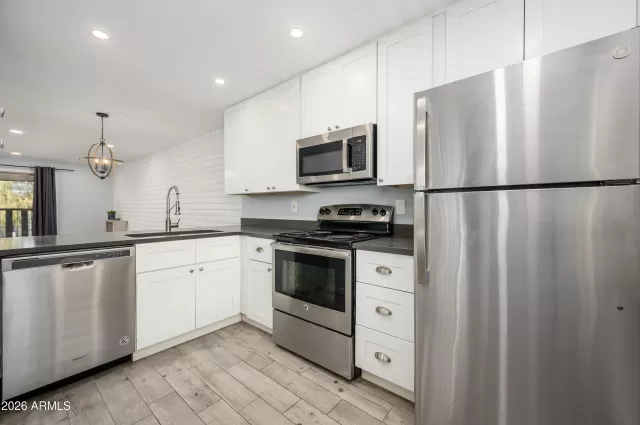 MLS: 6965644 Condo For Sale