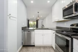 Photo #1: 6965644 Listing