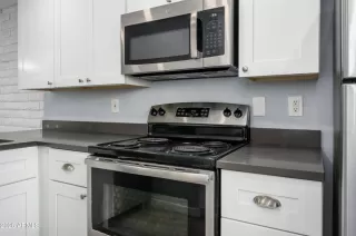 Photo #2: 6965644 Listing