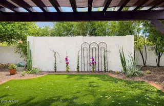 Photo #2: 6965689 Listing 