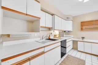 Photo #1: 6965932 Listing