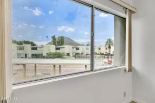 Photo #4: 6965932 Listing