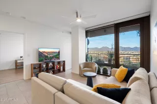 Photo #3: 6966051 Listing