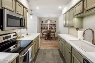 Photo #4: 6966053 Listing 