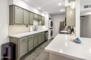 Photo #5: 6966053 Listing 