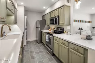 Photo #6: 6966053 Listing 