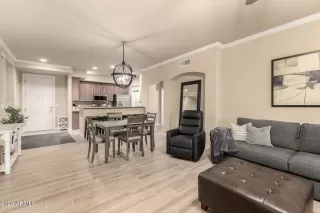 Photo #5: 6966061 Listing