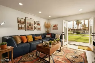 Photo #2: 6966108 Listing 