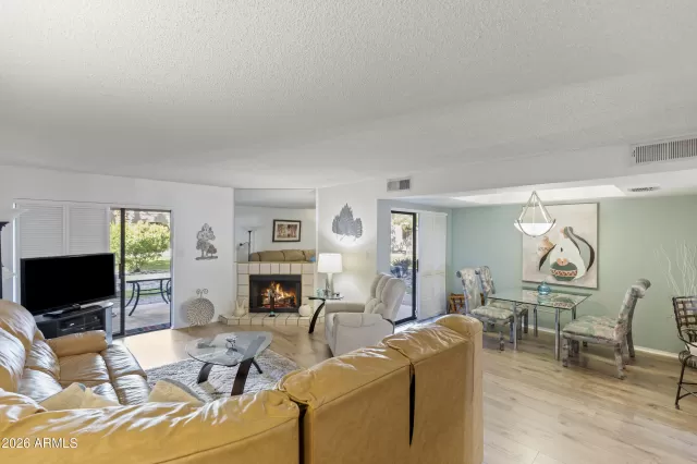 MLS: 6966113 Condo For Sale