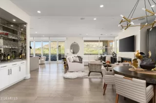 Photo #3: 6966185 Listing 