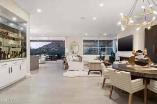 Photo #4: 6966185 Listing 