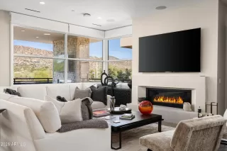 Photo #6: 6966185 Listing 