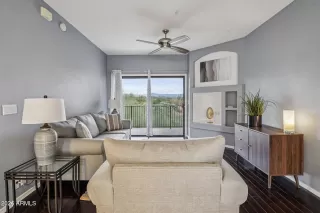 Photo #2: 6966299 Listing 