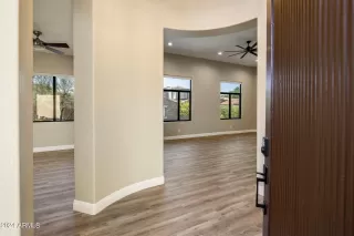 Photo #3: 6966344 Listing 