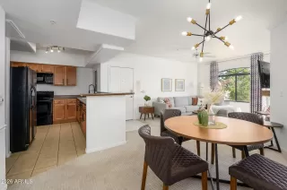 Photo #2: 6966398 Listing