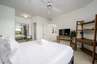 Photo #6: 6966398 Listing