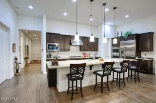 Photo #2: 6966455 Listing