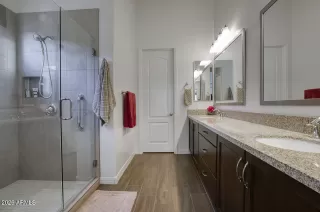 Photo #6: 6966455 Listing