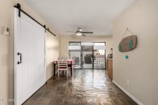 Photo #4: 6966472 Listing