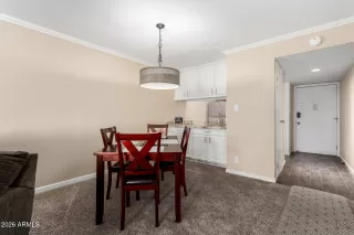 Photo #5: 6966508 Listing