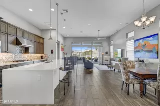 Photo #3: 6966525 Listing 