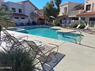 Photo #6: 6966526 Listing 