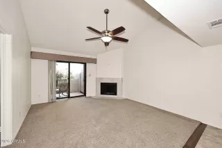 Photo #4: 6966540 Listing 