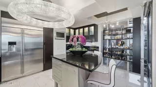 Photo #6: 6966559 Listing 