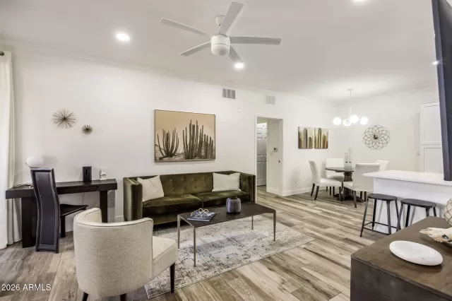 MLS: 6966622 Condo For Sale