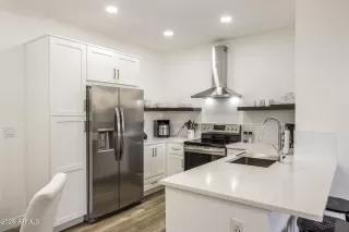 Photo #4: 6966622 Listing 