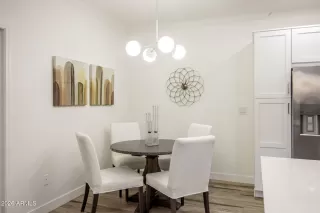 Photo #5: 6966622 Listing 